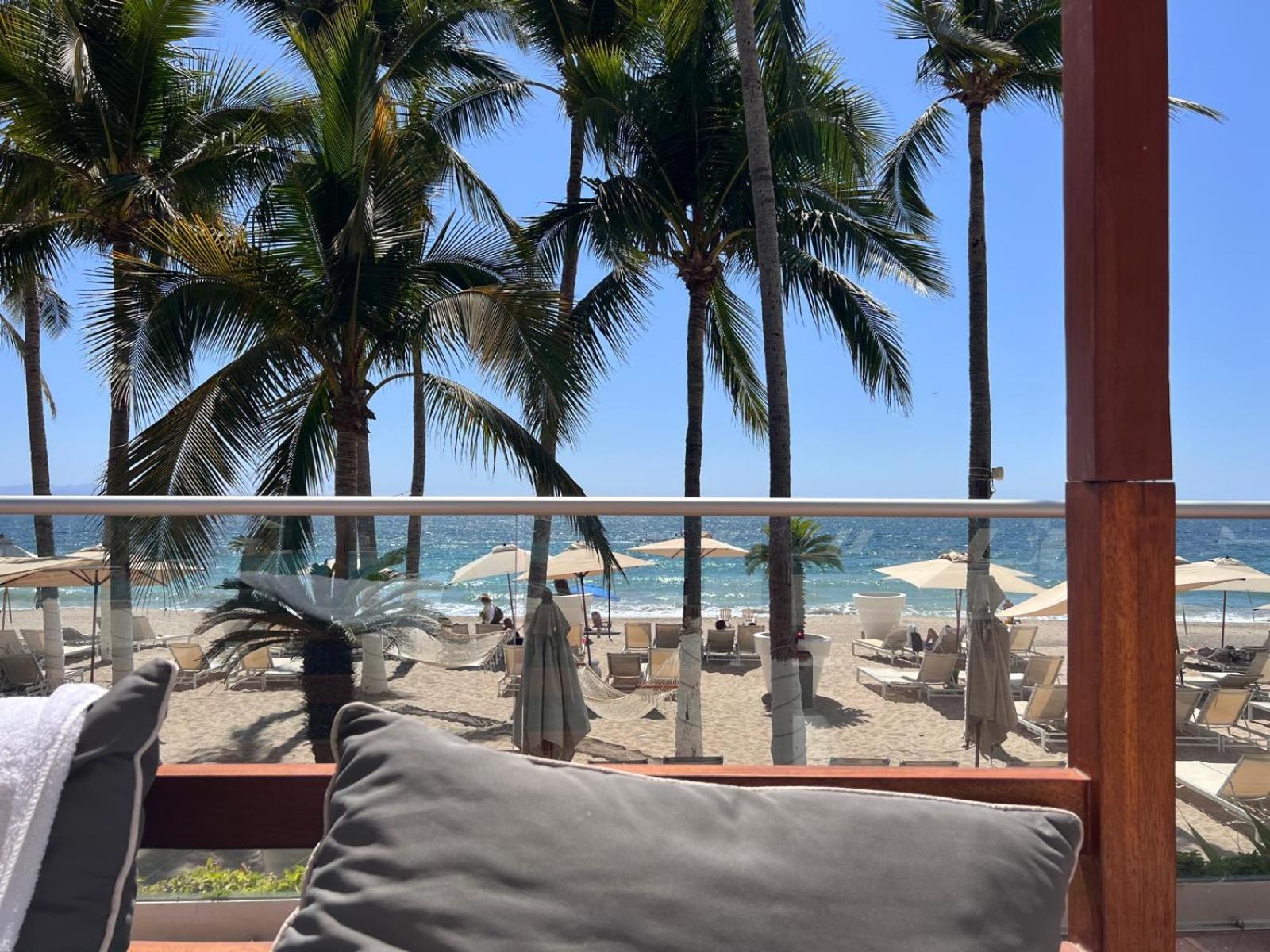 Icon Vallarta, プエルトバラータ エクステリア 写真