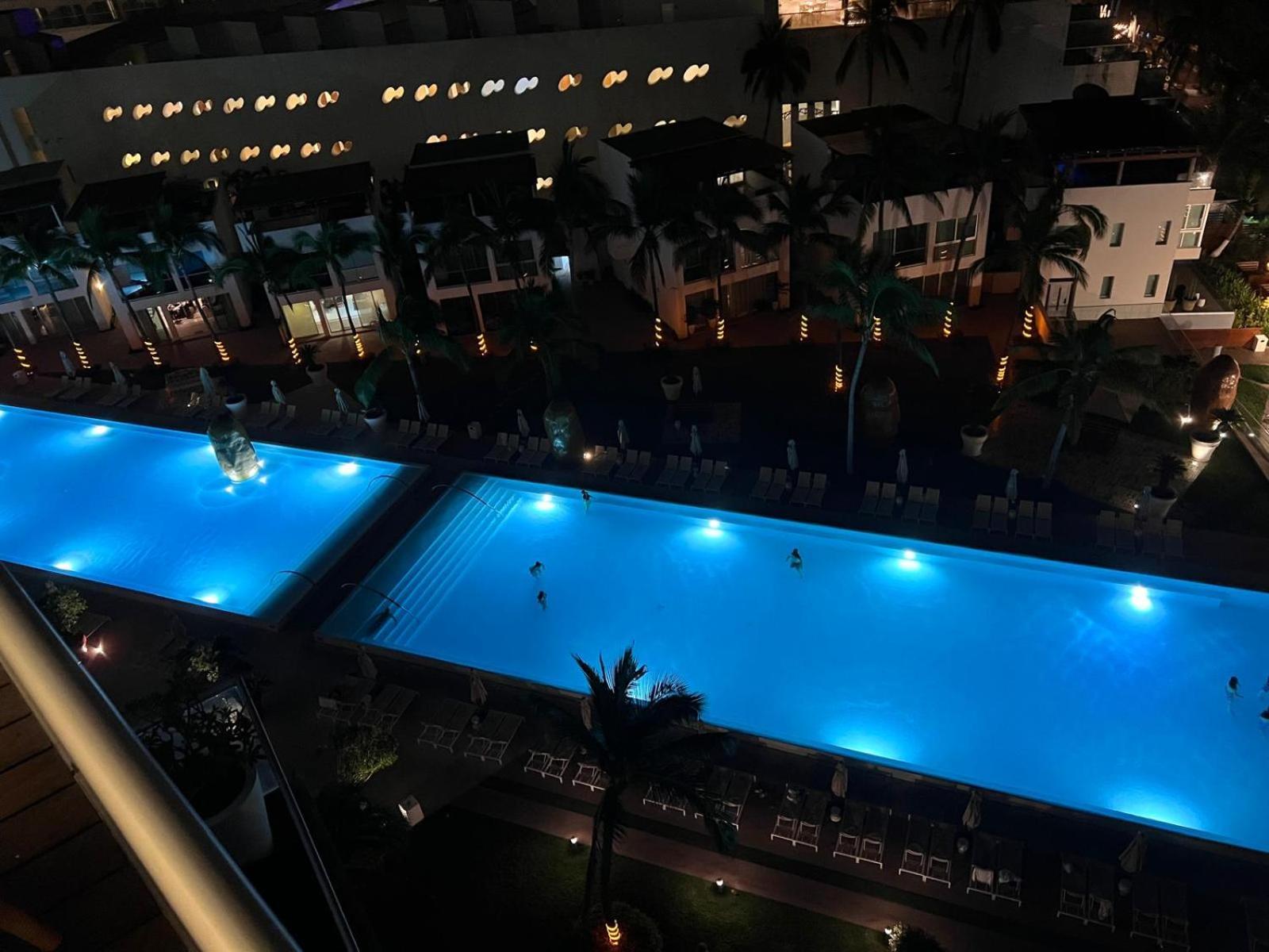 Icon Vallarta, プエルトバラータ エクステリア 写真