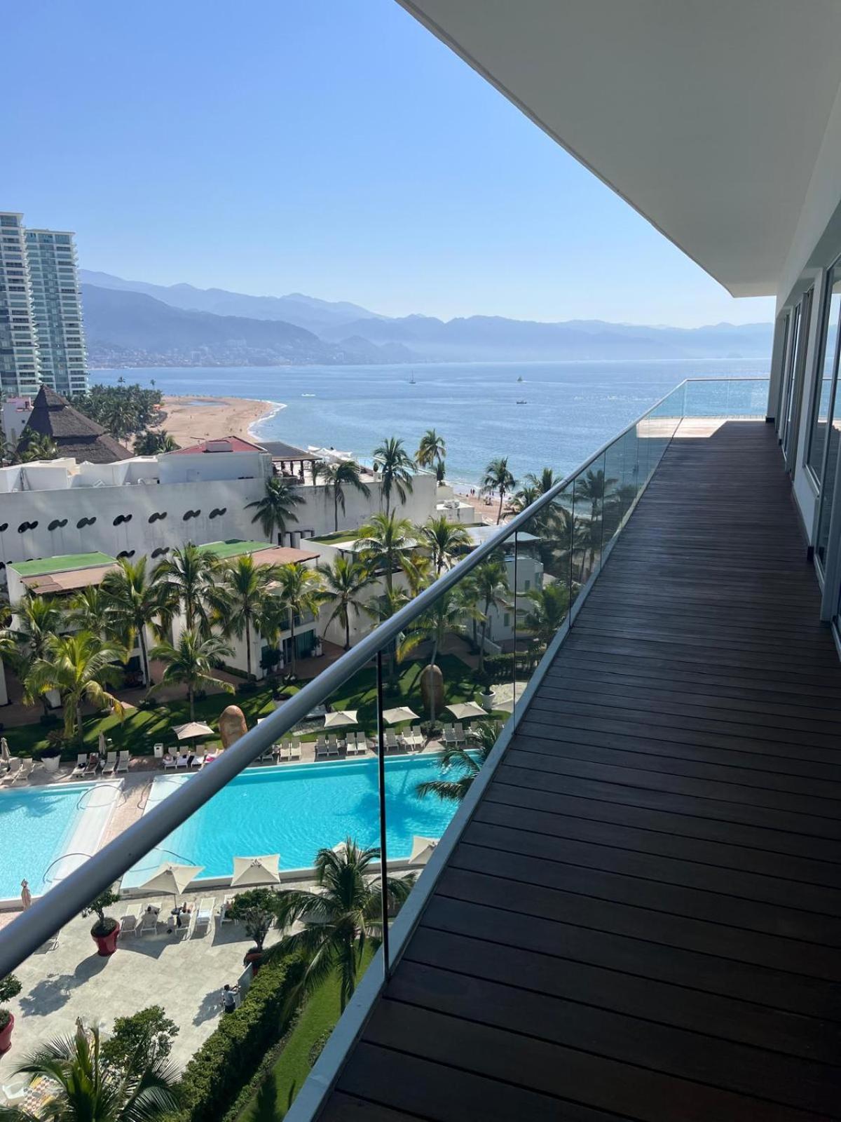 Icon Vallarta, プエルトバラータ エクステリア 写真