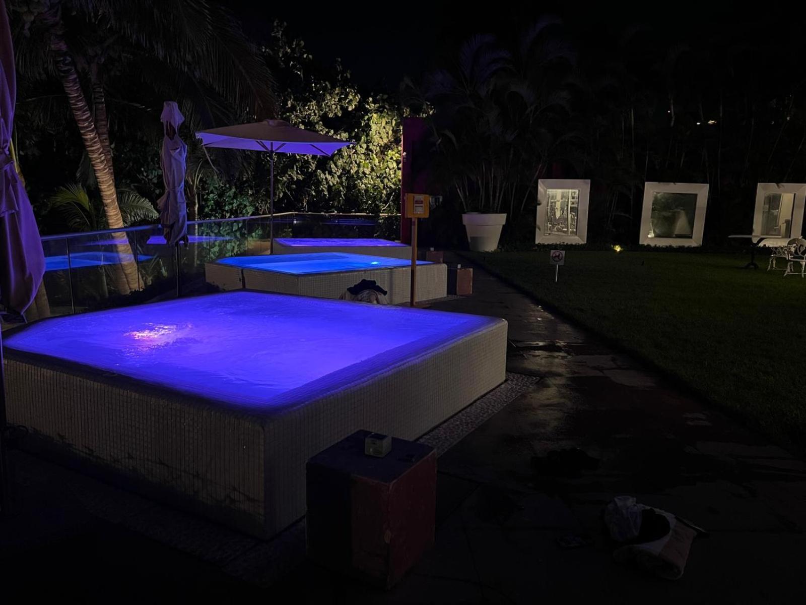 Icon Vallarta, プエルトバラータ エクステリア 写真